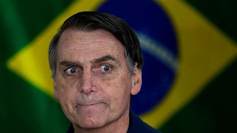 Jair Bolsonaro culpa ONG’s pelas queimadas na Amazónia