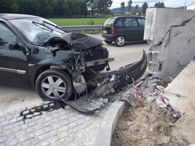 Acidente que envolveu 11 veículos em Lisboa provoca dois feridos ligeiros