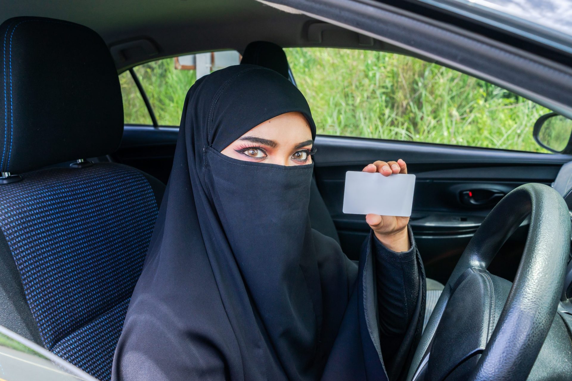 Mulheres sauditas autorizadas a sair do país sem terem de pedir autorização a um homem