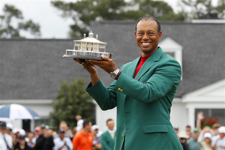 O calcanhar de Aquiles de Tiger Woods é um joelho