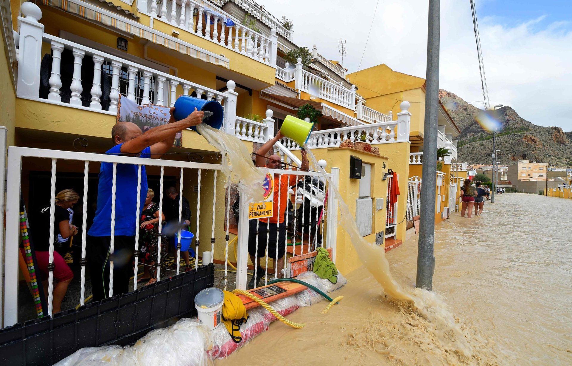 Tempestade que afeta sul de Espanha está a dirigir-se para Portugal