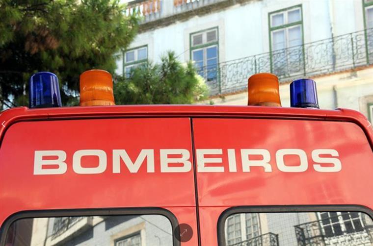 Câmara do Porto evacuada devido a fuga de gás