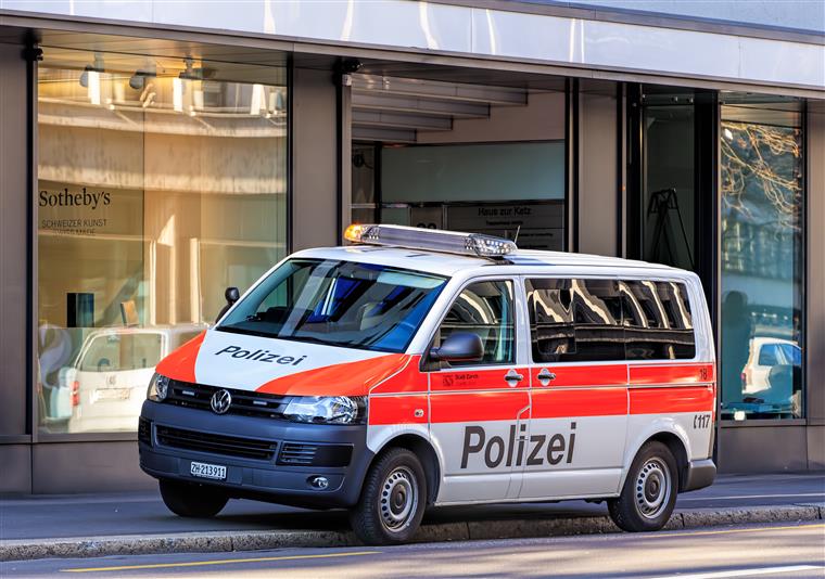 Português suspeito de assassinar filho de quatro anos na Suíça encontrado morto
