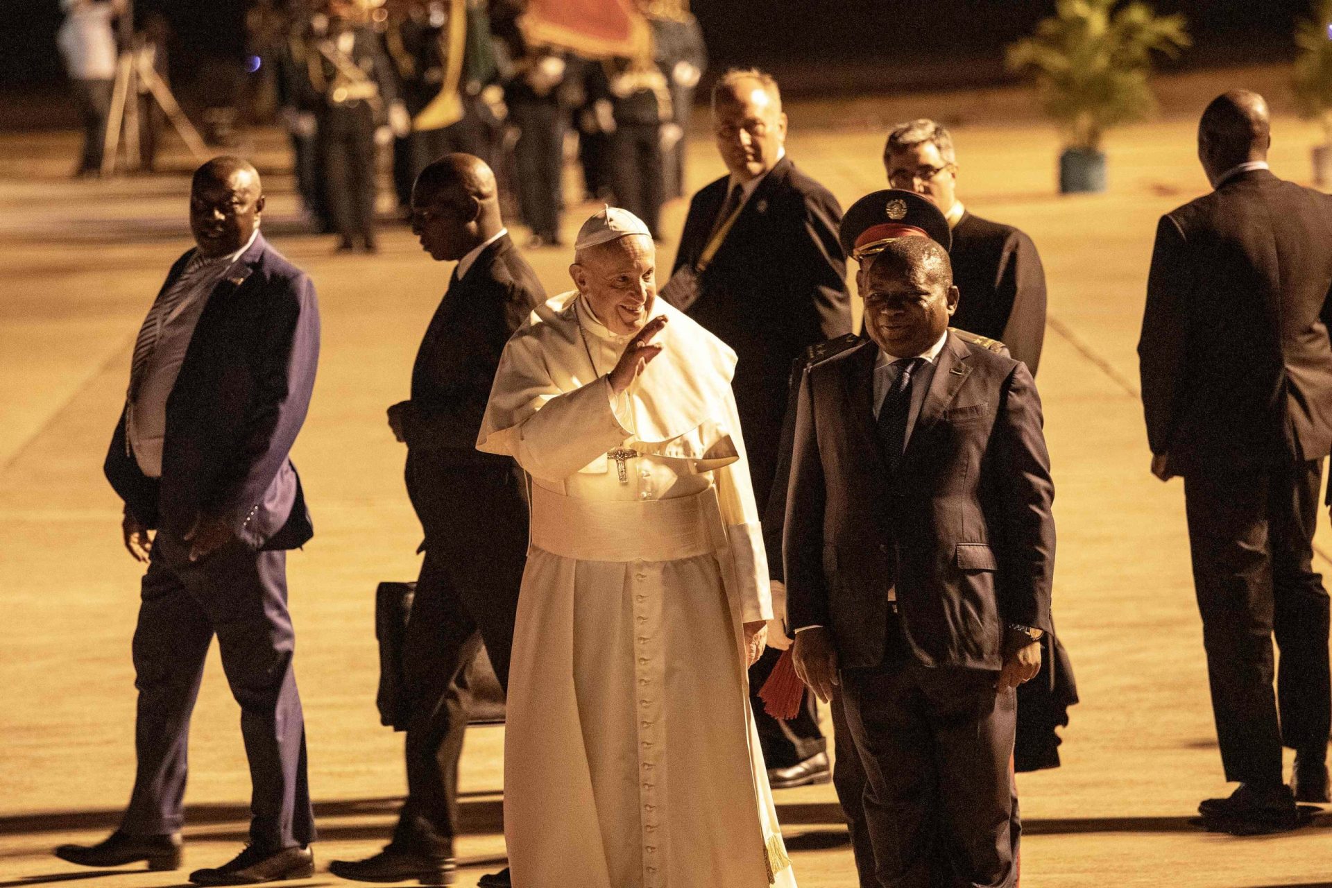 Moçambique. Papa é recebido por multidões num país à procura de paz