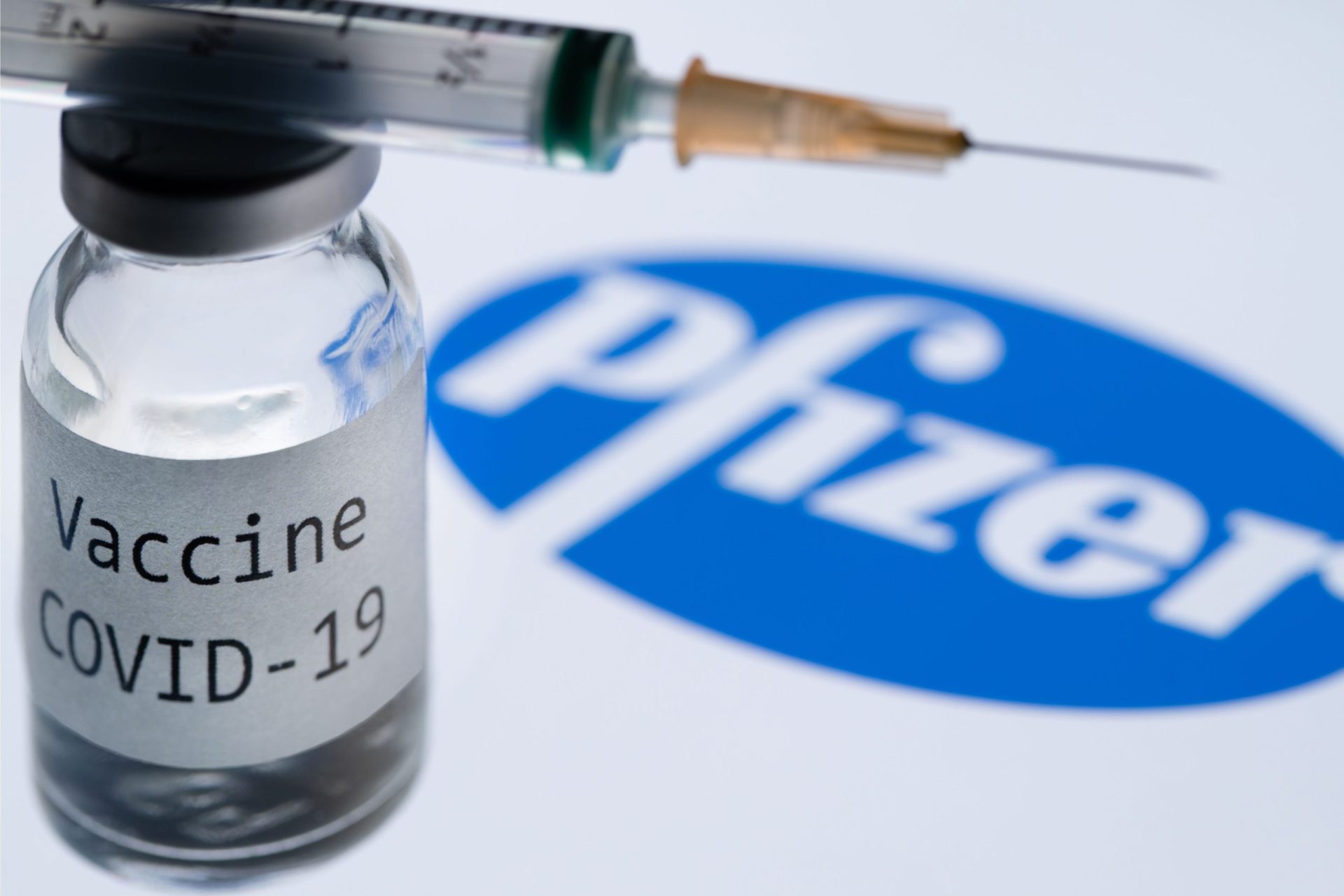 Reino Unido autoriza vacina da Pfizer