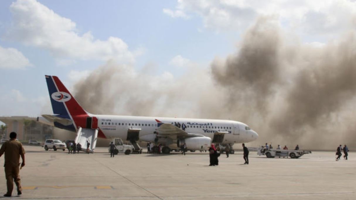 Explosões no aeroporto de Aden provocam pelo menos 16 mortos e várias dezenas de feridos