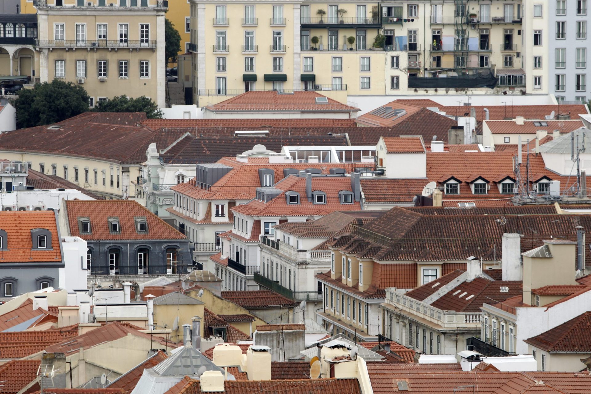 Câmara de Lisboa recebe mais de 3000 candidaturas para 120 casas com rendas acessíveis