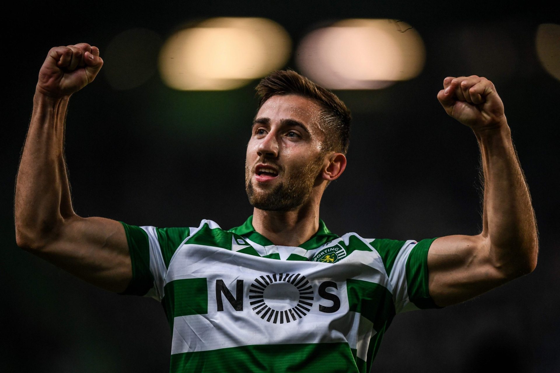 Sporting vence (2-0) Boavista e pressiona Sp. Braga