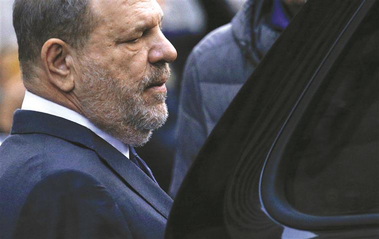 Harvey Weinstein internado depois de ser condenado a 23 anos de prisão