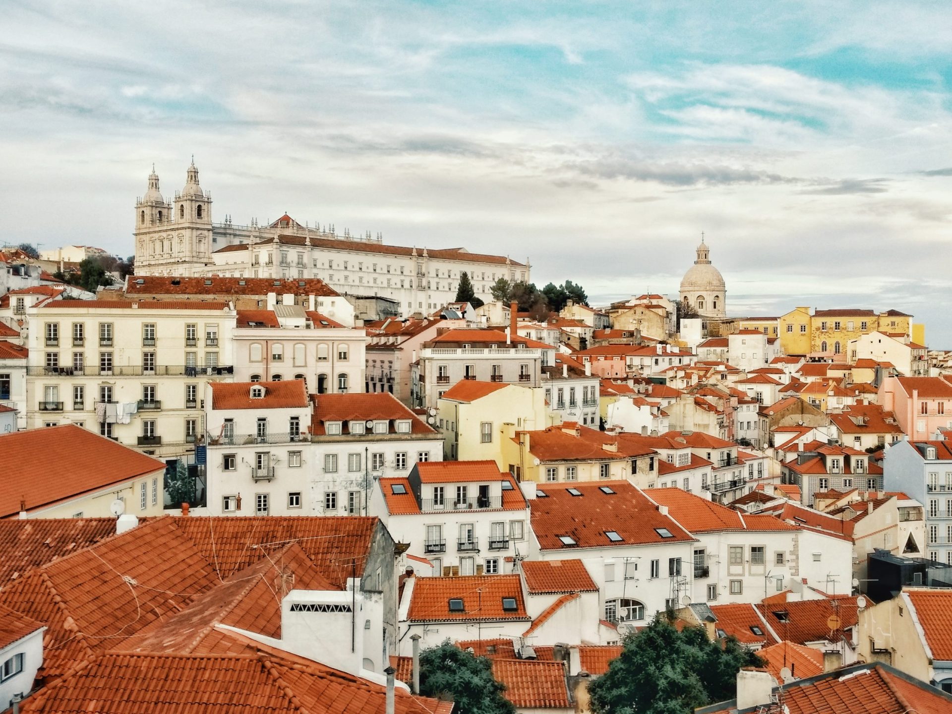 Estudantes e profissionais brasileiros são quem mais arrenda em Portugal