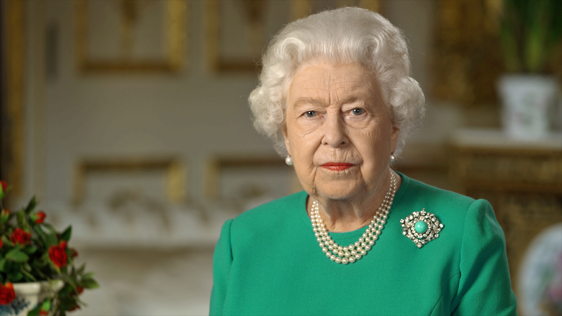 Isabel II deixa mensagem de Páscoa e diz que coronavírus não “derrota” Inglaterra