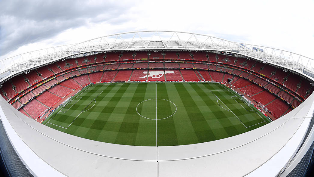 Arsenal anuncia acordo com jogadores e equipa técnica para baixar salários