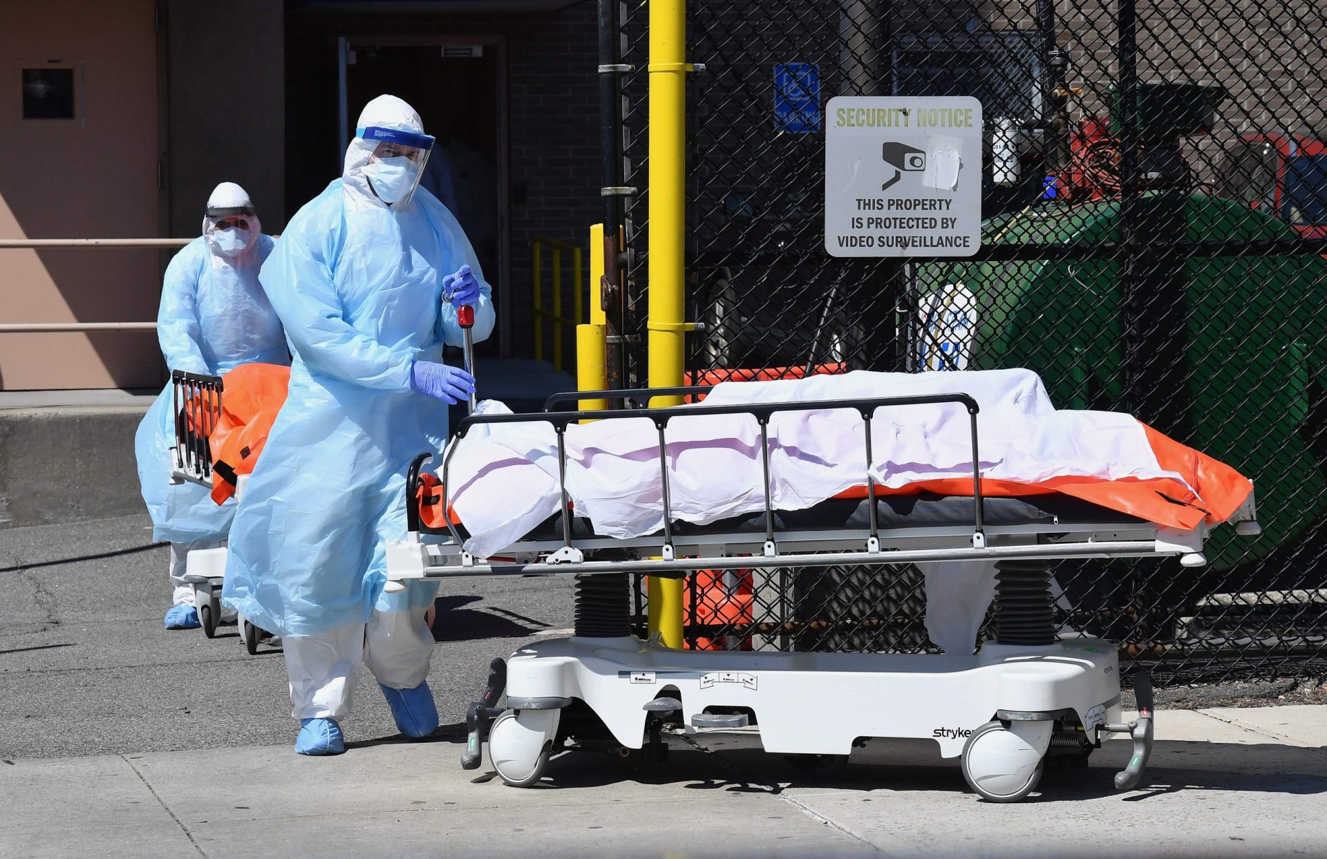 Nova Iorque regista o pior dia com mais de 700 mortes devido ao novo coronavírus