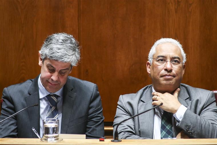 António Costa e Mário Centeno reunidos em São Bento
