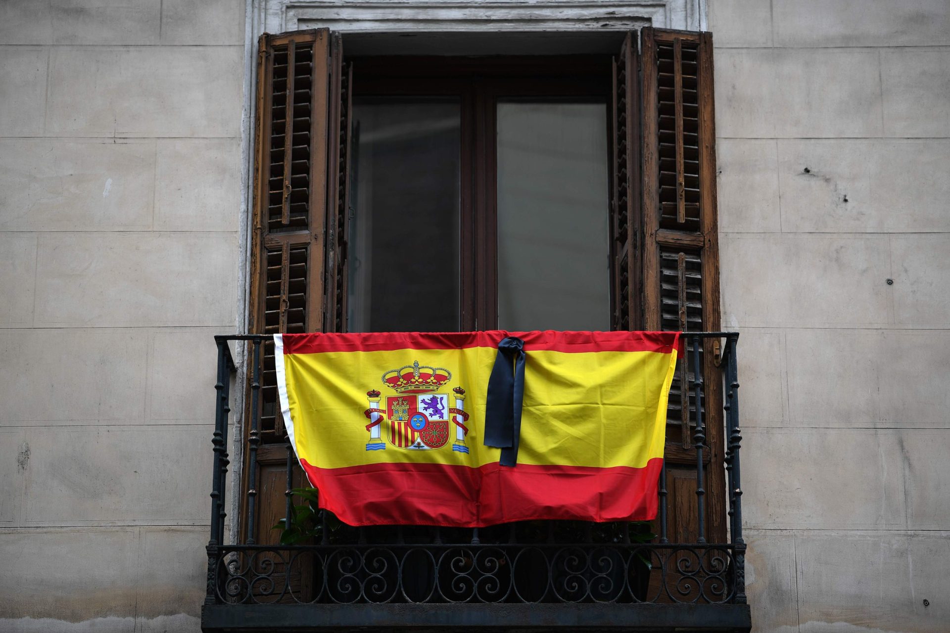 Espanha volta a registar mais de 200 mortes diárias por covid-19