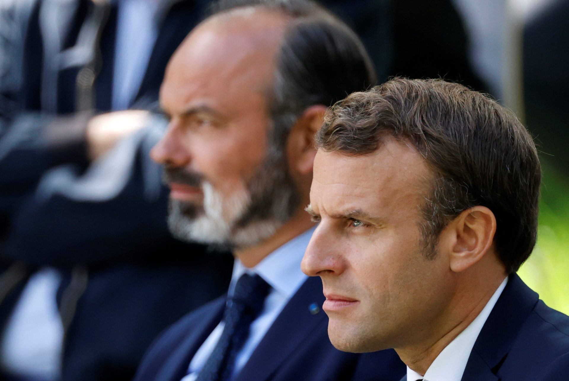 Primeiro-ministro francês apresenta demissão