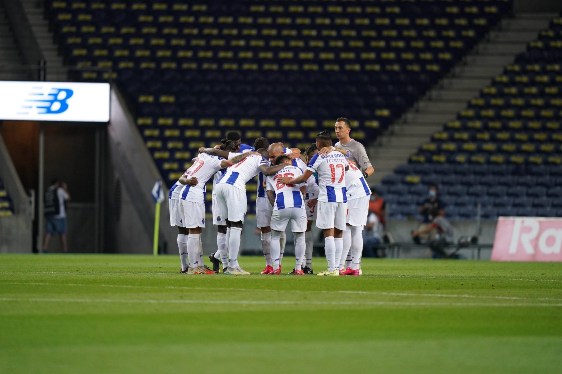 FC Porto aplica ‘chapa 5’ ao Belenenses SAD e fica mais perto do título