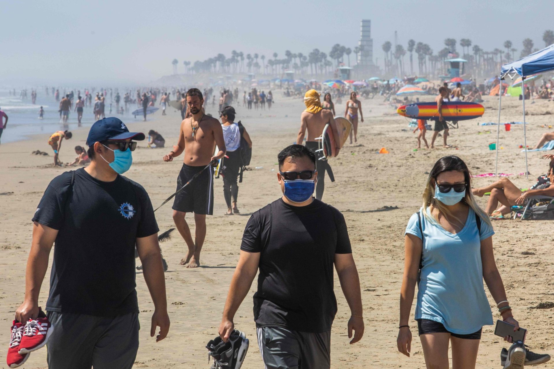 Uso de máscaras obrigatório ao ar livre? &#8220;É uma hipótese sempre em aberto&#8221;