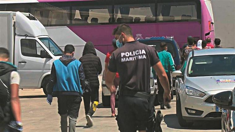 Migrantes marroquinos em prisão preventiva após motim no Porto