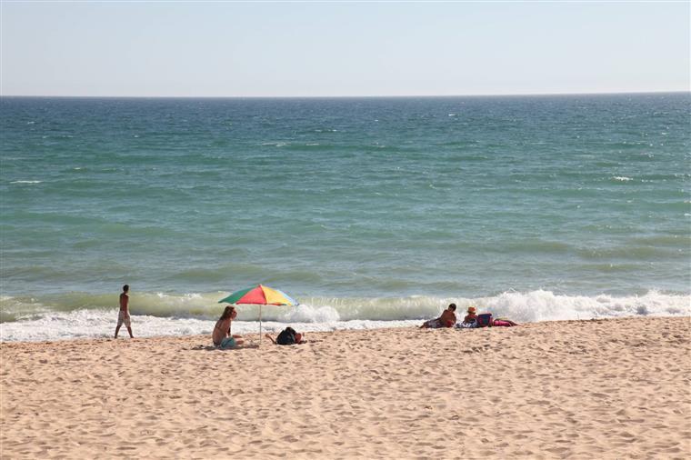 Homem morre na praia do Carvalhal em Grândola