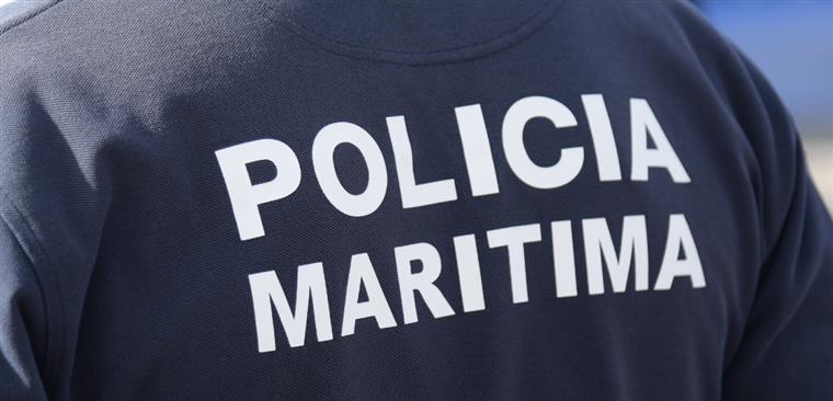 Autoridades intercetam embarcação no Algarve com migrantes