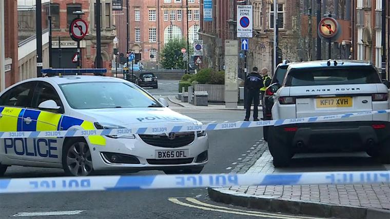 Pelo menos um morto e sete feridos em ataque em Birmingham