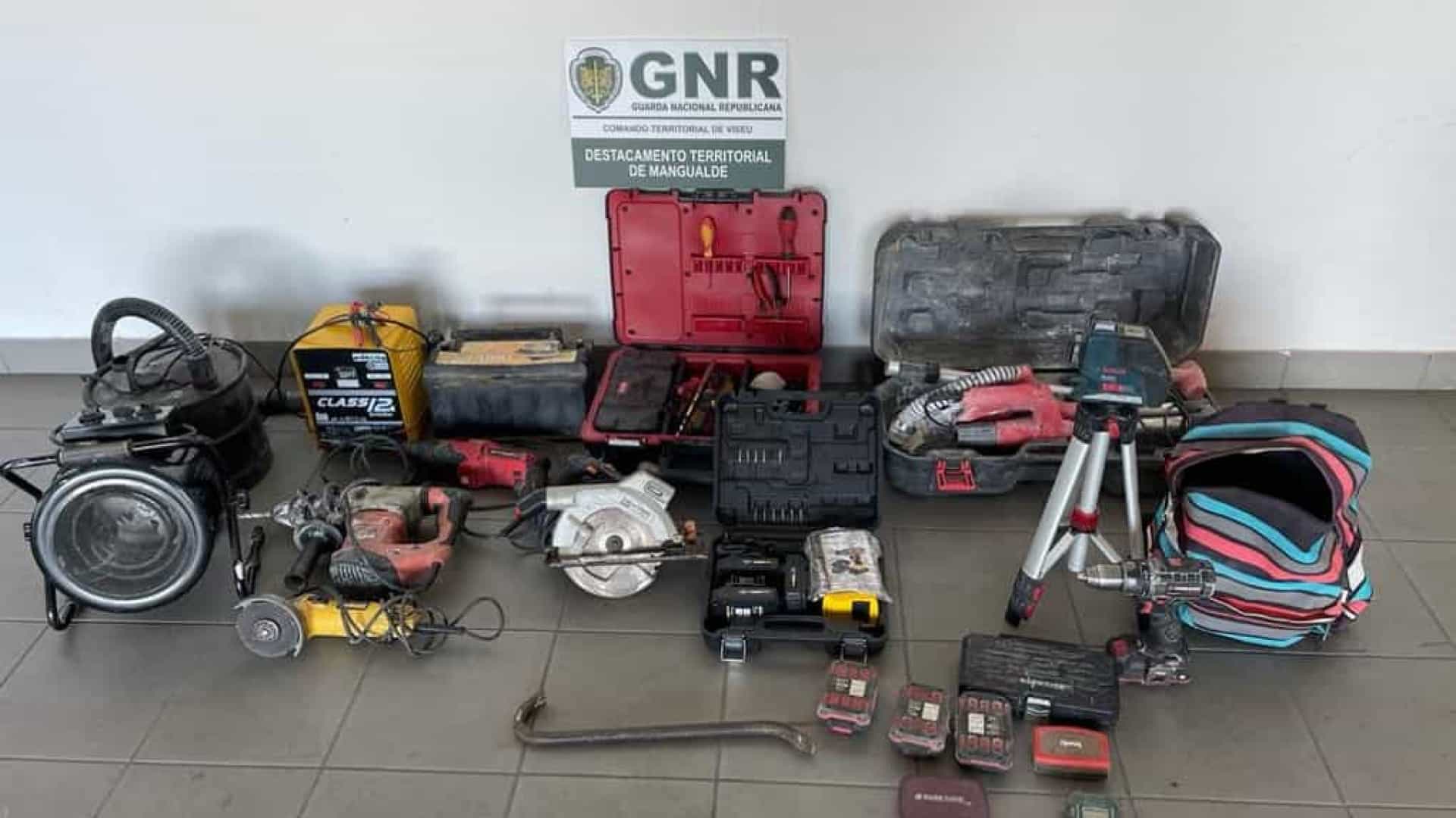 Suspeitos de furtar aspirador industrial e outras ferramentas detidos na Guarda