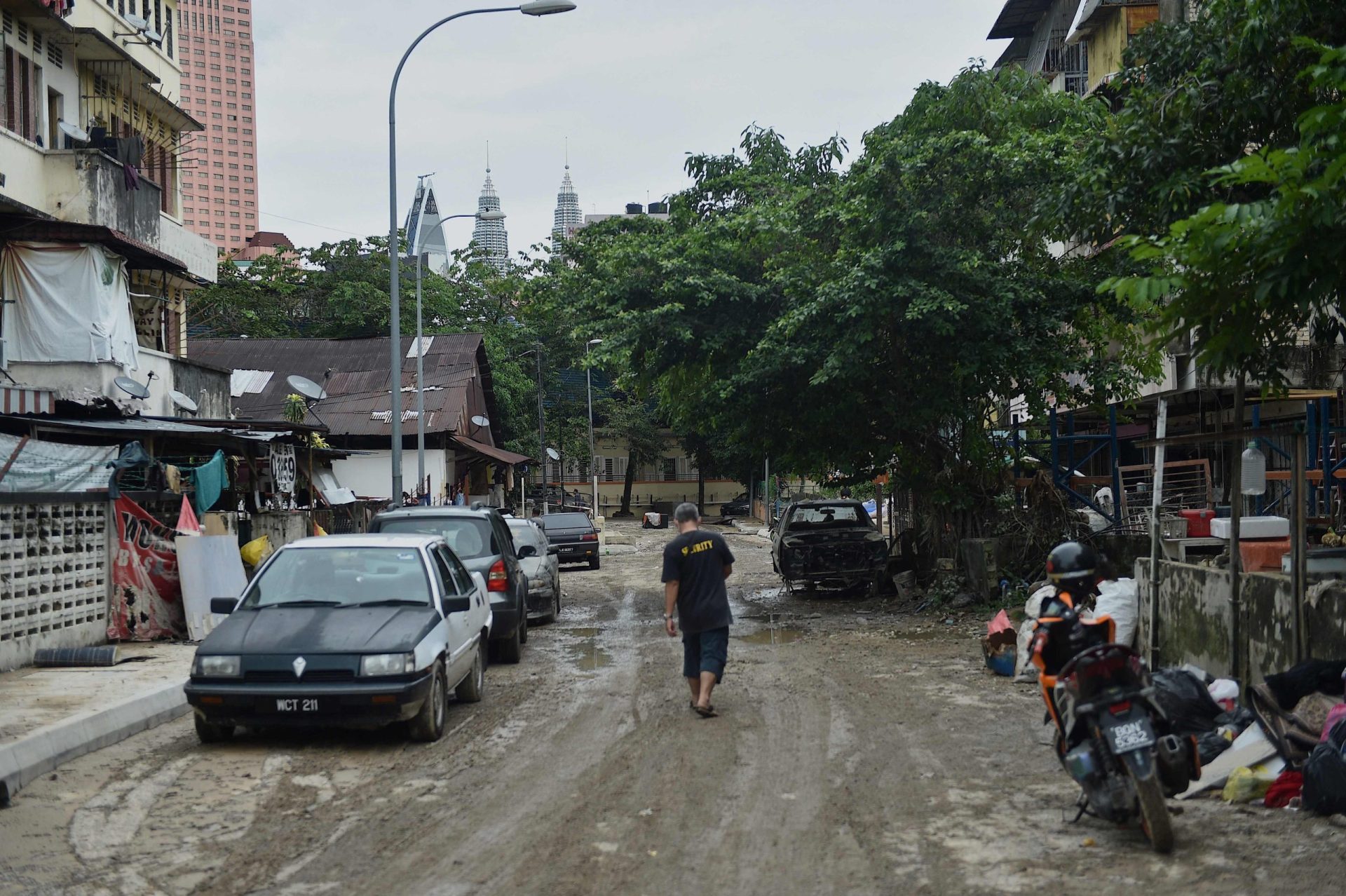 Malásia. Piores inundações em anos deixam 30.000 pessoas deslocadas