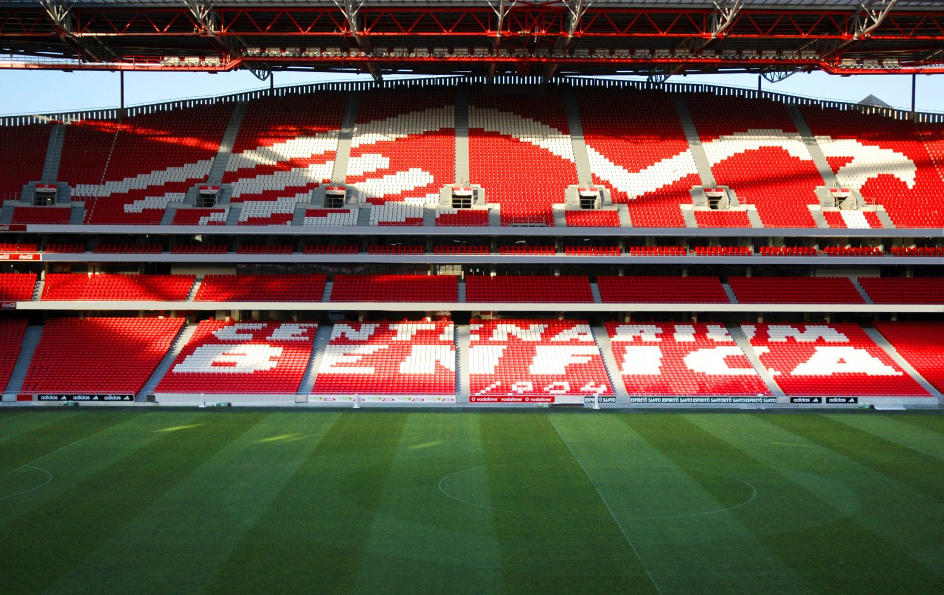 Benfica anuncia condições de acesso ao dérbi na sexta-feira