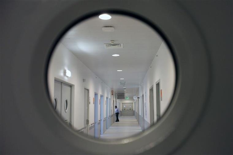 Hospital de Peniche vai passar a ter internamento de psiquiatria