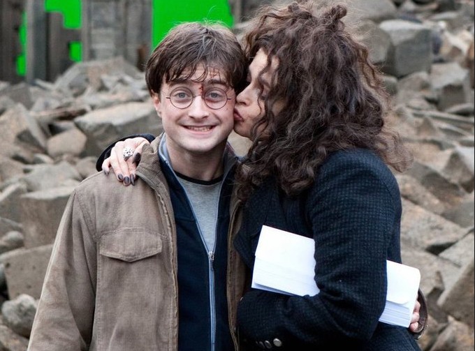 Daniel Radcliffe revela paixão secreta por Helena Bonham Carter durante &#8216;Harry Potter&#8217;