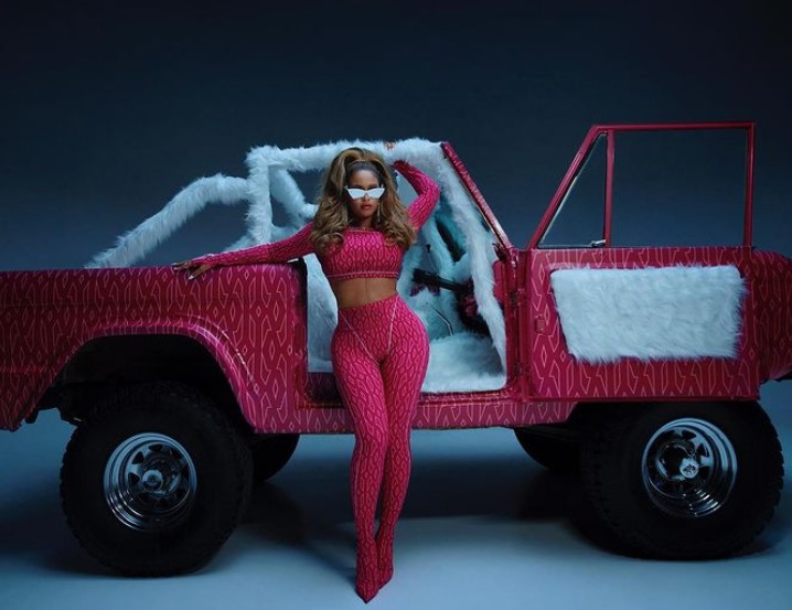 Beyoncé apresenta nova coleção de inverno em colaboração com Adidas e a sua marca