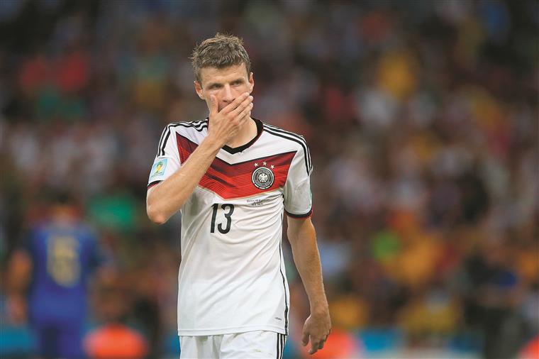 Thomas Müller testa positivo ao novo coronavírus e falha final do Mundial de clubes