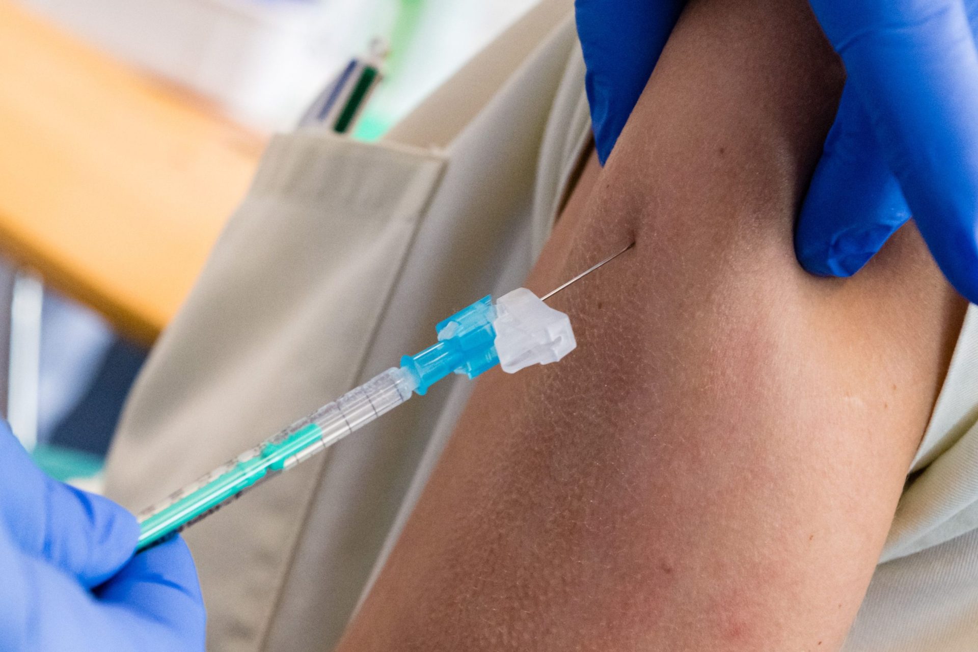 Pela primeira vez, crianças e adolescentes vão ser testadas para vacina contra covid-19
