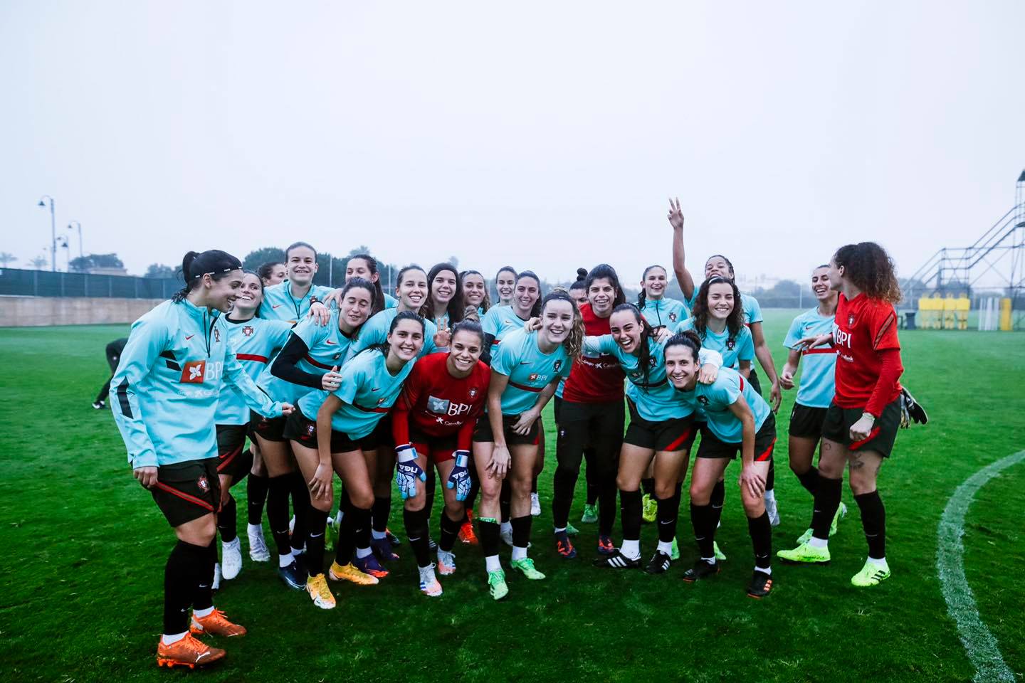 Seleção feminina mais perto do Euro 2022