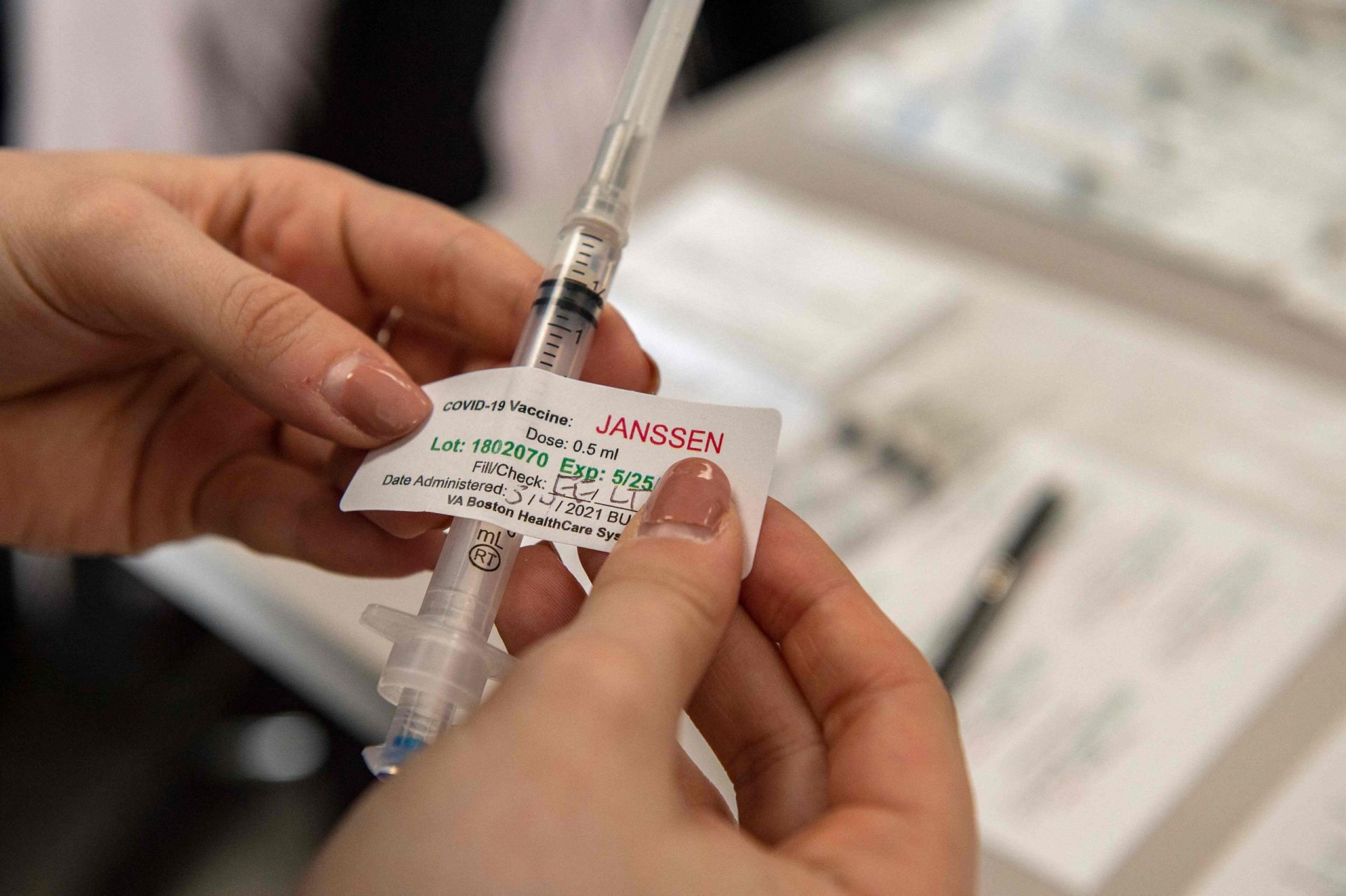 OMS adiciona vacina de dose única da Johnson & Johnson à lista de instrumentos “seguros e eficazes” contra covid-19