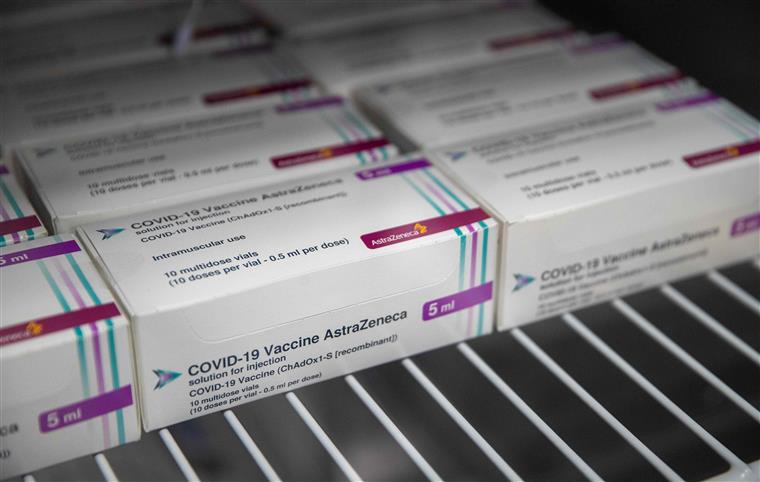 Alemanha suspende uso da vacina contra a covid-19 da AstraZeneca