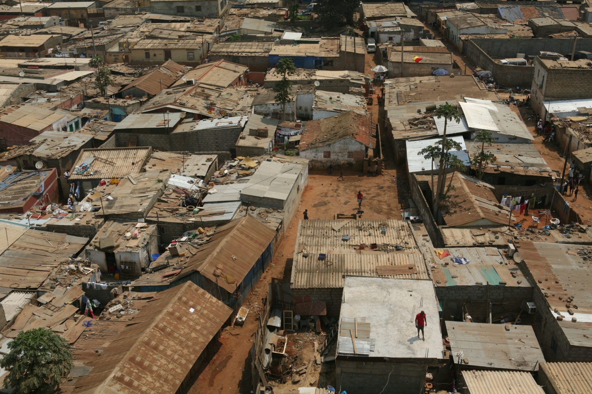 Um morto e duas crianças desaparecidas após chuvas torrenciais em Luanda