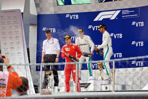 Espumante Ferrari substitui champanhe nas celebrações no pódio da Fórmula 1