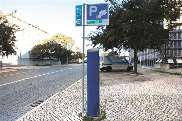 Assembleia Municipal de Lisboa aprova retoma do pagamento de estacionamento