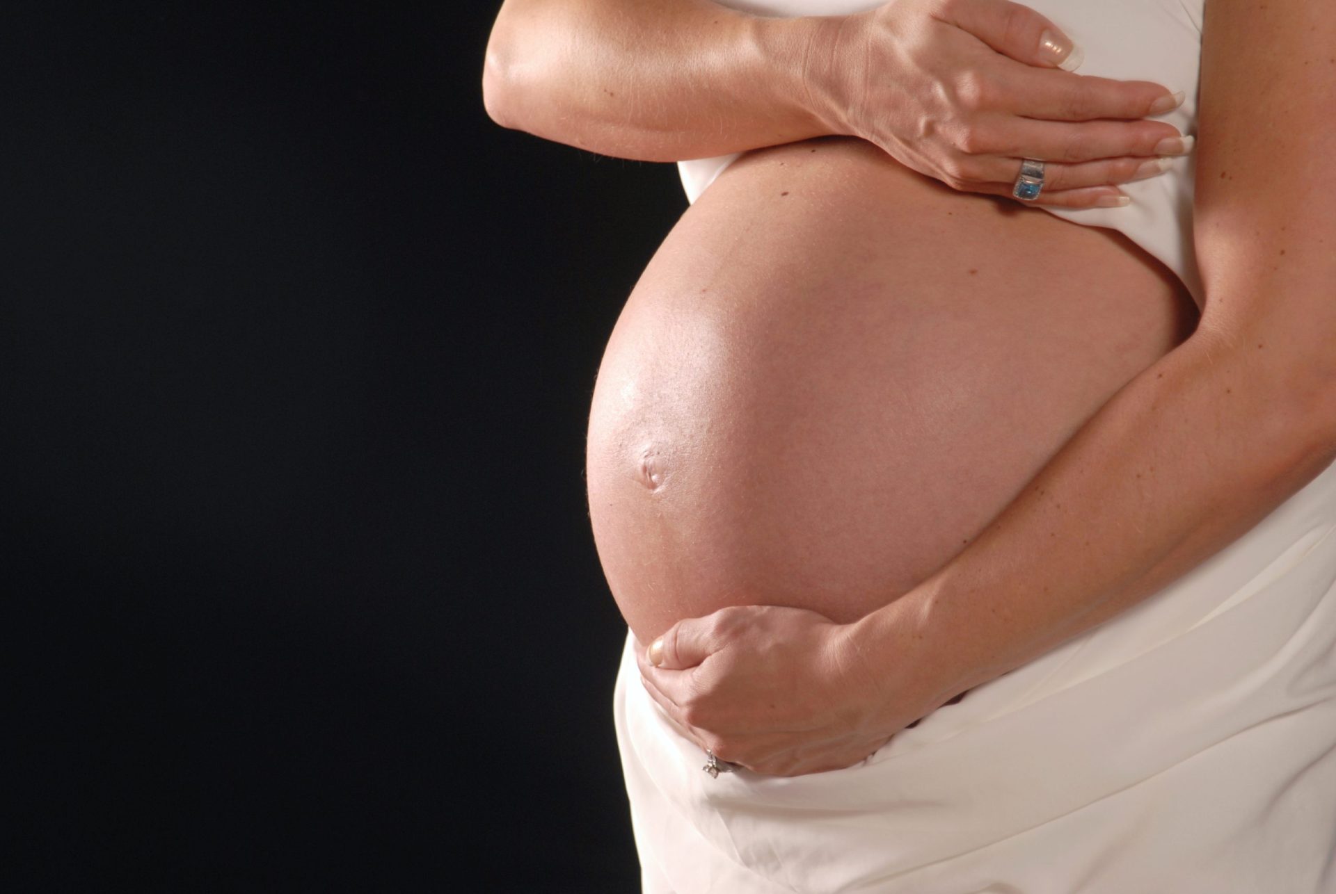 Governo brasileiro recomenda que mulheres adiem gravidez