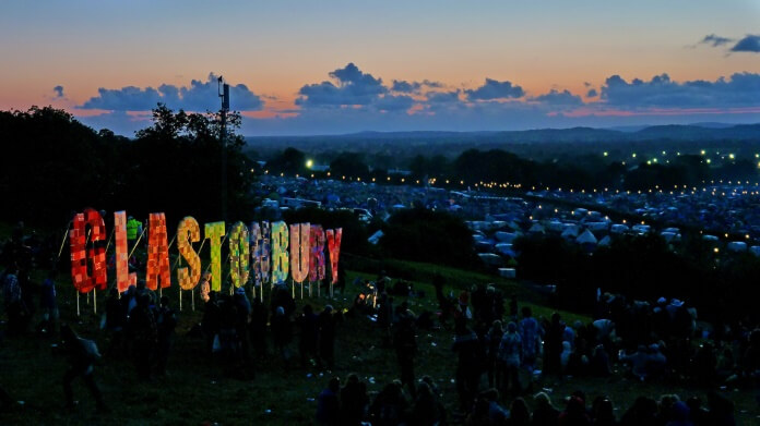 Festival de Glastonbury regressa em edição online com cinco horas de concertos em stream