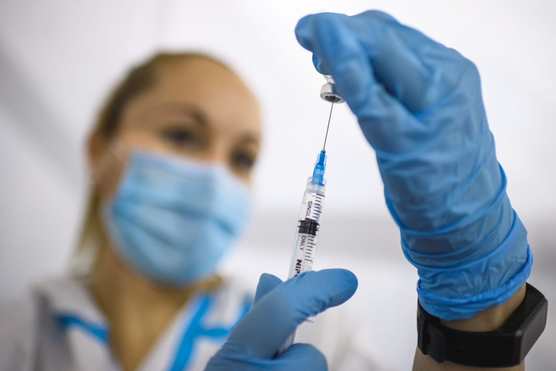 Gouveia e Melo anuncia criação de 280 postos de vacinação para vacinar 100 mil pessoas por dia