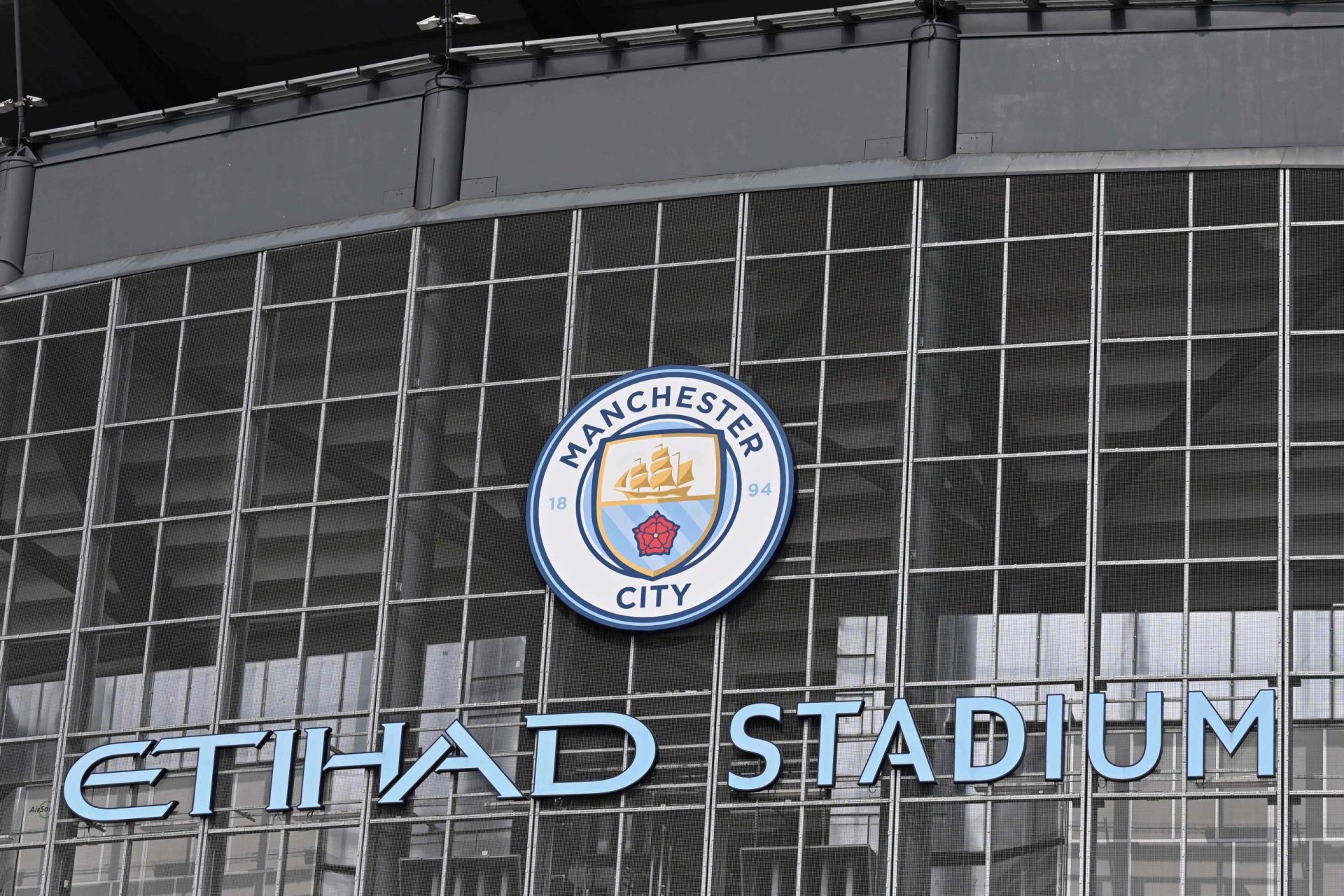 Manchester City é o primeiro clube a abandonar oficialmente a Superliga europeia