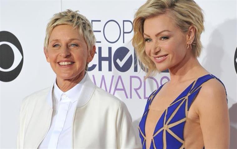 Ellen DeGeneres admite ter conduzido sob efeito de canábis para levar a mulher ao hospital