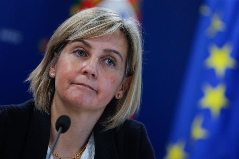 Marta Temido convoca reunião de emergência com ministros da UE sobre AstraZeneca