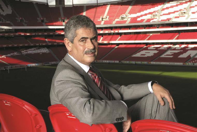 Antigo candidato à presidência do Benfica arrasa Vieira: “Finalmente assumiu que foi para o Benfica salvar o dinheiro dos bancos”