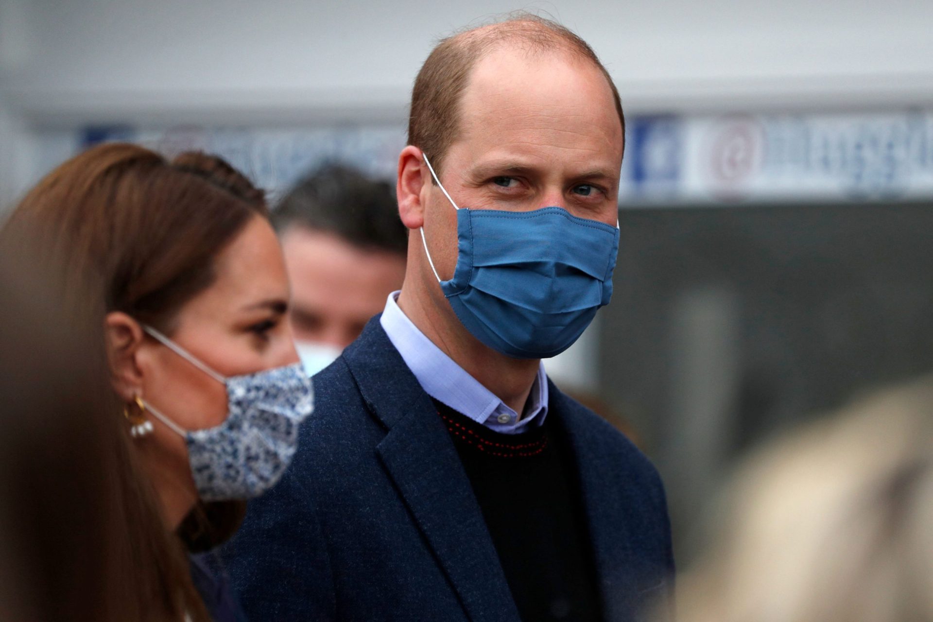 Príncipe William recebe primeira dose da vacina contra a covid-19