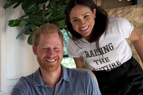 Harry revela que bebeu para lidar com a morte da mãe e que procurou terapia para não perder Meghan