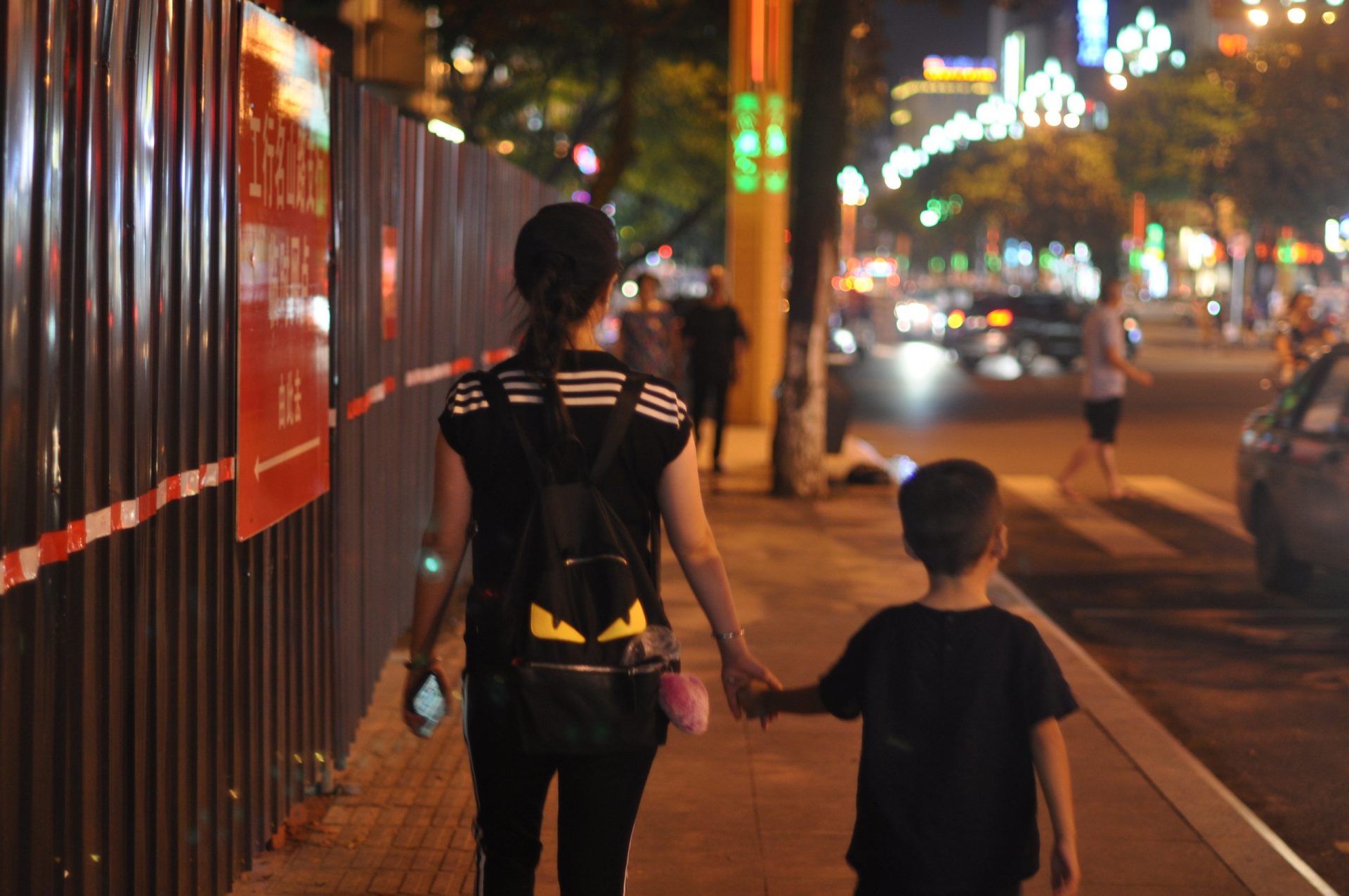 China vai passar a permitir até três filhos por casal